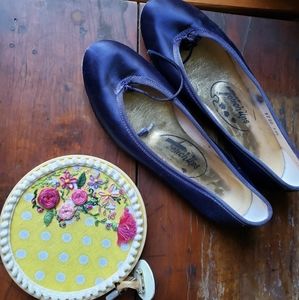 Vintage ballet flats